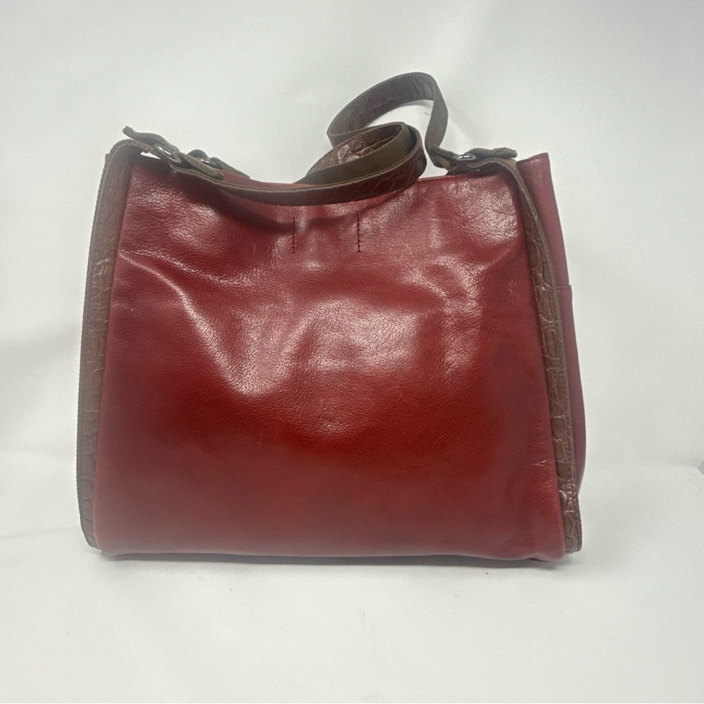 Bosca Elegant Red Leather Women's Tote/Shoulder Bag.